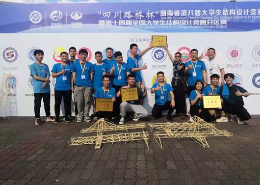 365英国上市