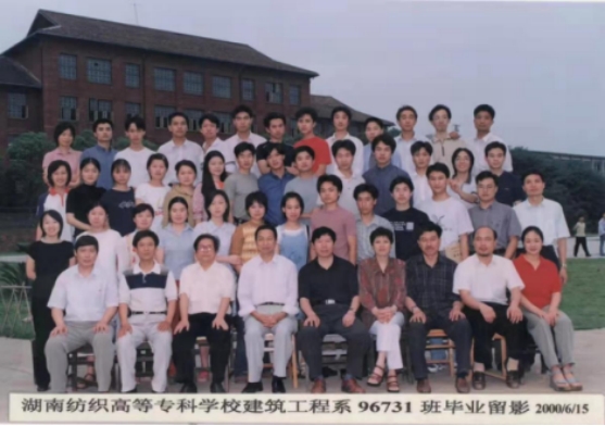 365英国上市